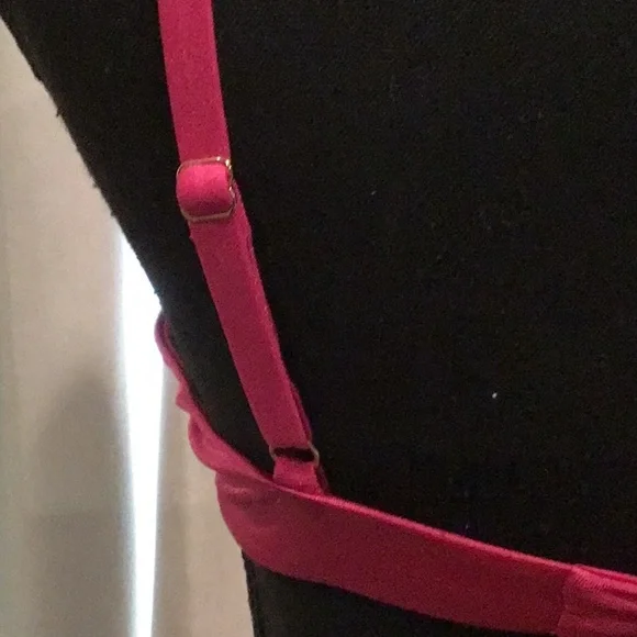 Victoria Secrets unique glam bikini - Picture 5 of 7